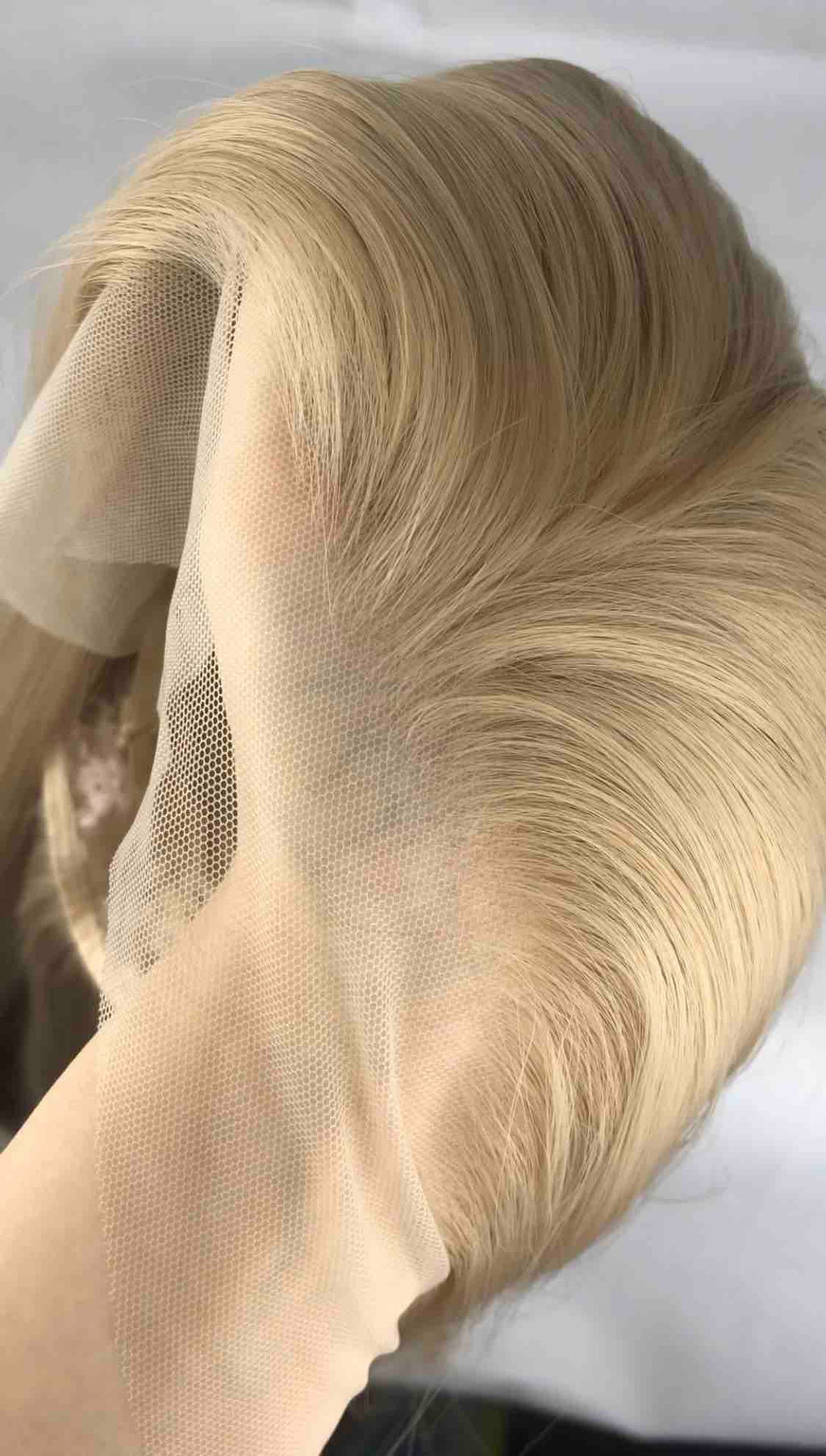 Ariana Blonde｜Pre-Plucked Synthetic Swiss Heat-resistant Lace Front Wig